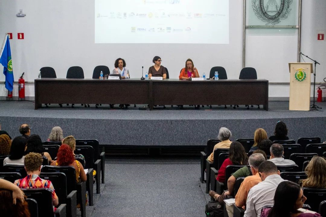 Intervozes participa do II ComPública e discute perspectivas para a comunicação pública no Brasil